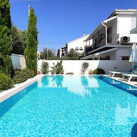 Hotel apartamentowy The *