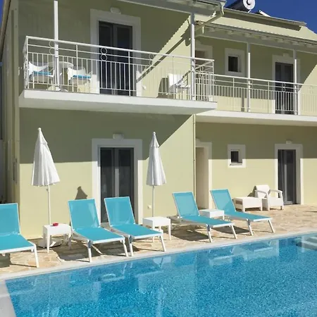 Aparthotel The 4*